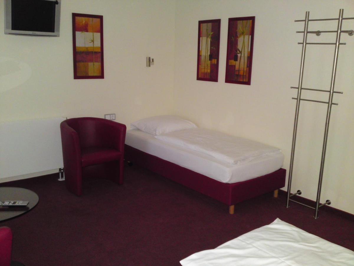 An Der Porzellan-Manufaktur Pension Meissen Chambre photo